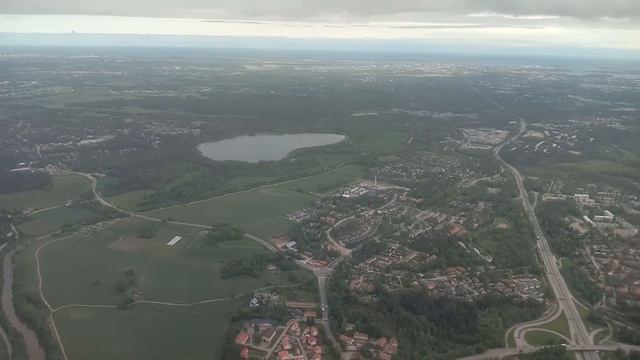 аэропорт Хельсинки Вантаа ( Helsinki-Vantaa) взлет на самолете Boeing 737—800 Norwegian смотреть онлайн