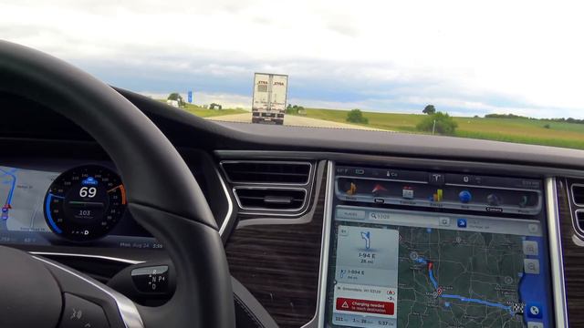 Tesla Model S: TACC Drafting Big Rig for Range Traffic Aware Cruise Controll смотреть онлайн