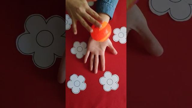 Пальчиковая гимнастика. Ёжик на полянке? смотреть онлайн