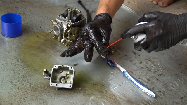 Yamaha Vino 125 Carburetor Disassembly / Cleaning / Assembly | Mitch's Scooter Stuff смотреть онлайн