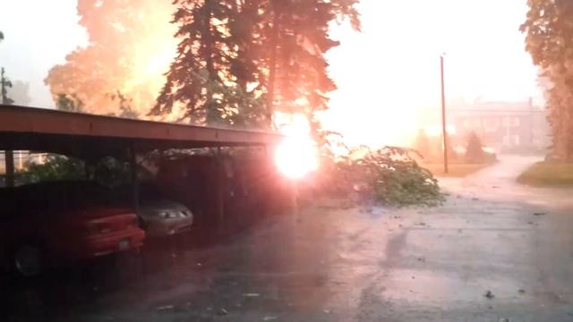 Power lines down in Waterford смотреть онлайн