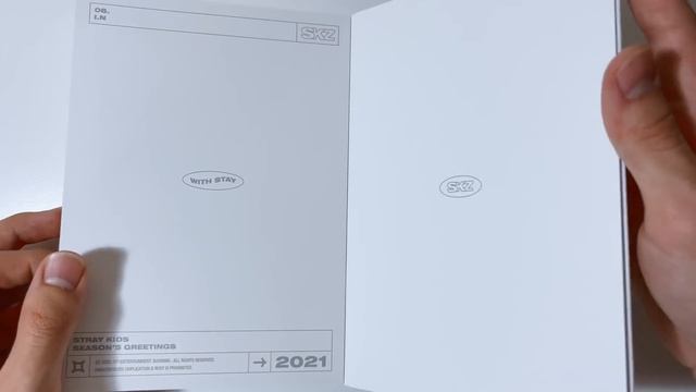✰ unboxing stray kids season's greetings 2021 ! ✰ смотреть онлайн