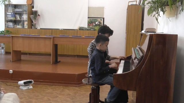 Бексултан 1 класс - "Игрушечный медвежонок", "Подружки" смотреть онлайн