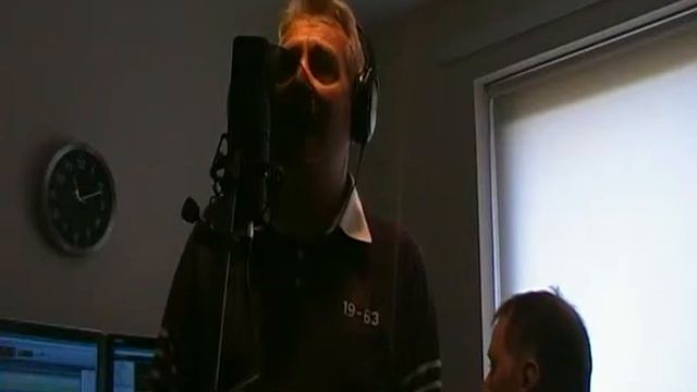 Going For a Song - Comedy of Errors смотреть онлайн