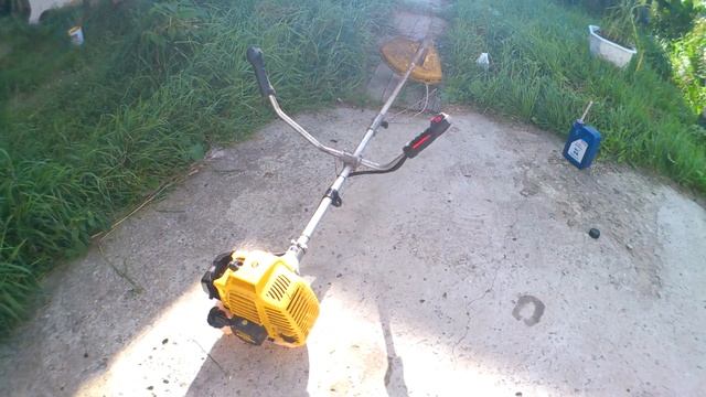 CHAMPION T 523. Работа бензотриммера на 4 году эксплуатации смотреть онлайн