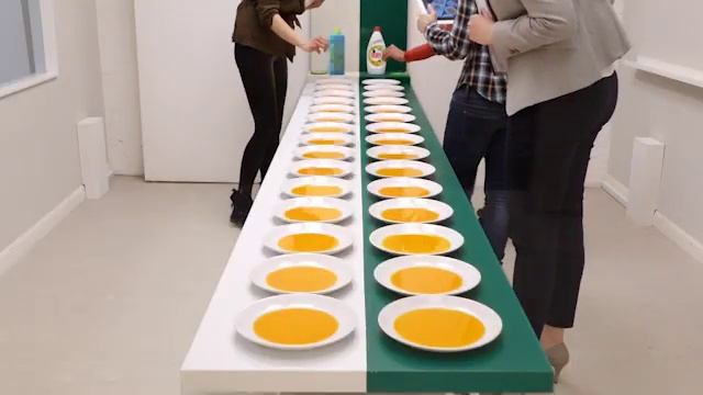 НОВИНКА от FAIRY. В 2 раза больше чистой посуды – проверено домохозяйками