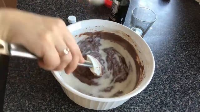 Пироги с творогом и ягодами