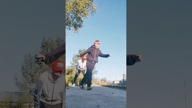 monster ?? подхватил танец мальчика ? шаффл ? смотреть онлайн
