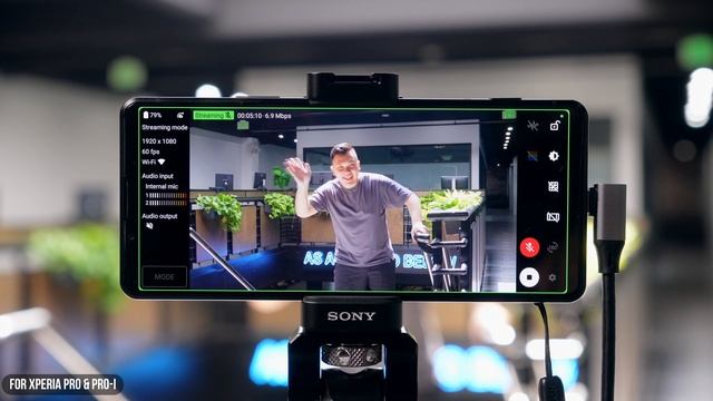 I use THIS PHONE as my Camera Monitor! XPERIA PRO & PRO-I Update! смотреть онлайн