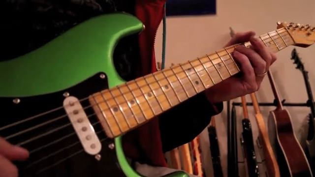 Fender Stratocaster Telecaster hybrid - Greenie! смотреть онлайн