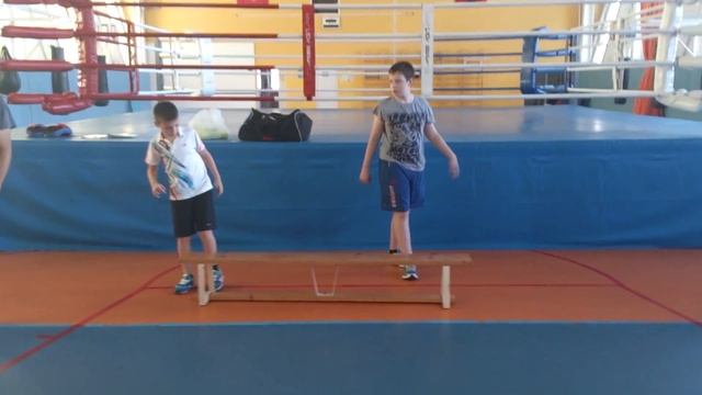 Бокс.Скоростно-силовая подготовка боксера смотреть онлайн