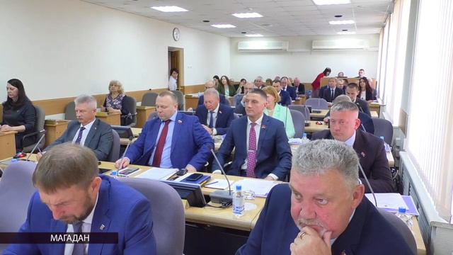 Вопросы, требующие законодательного урегулирования обсудили Анатолий Широков и Сергей Абрамов смотреть онлайн