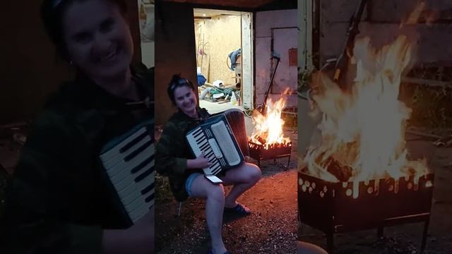 в гаражах под шашлычок... смотреть онлайн