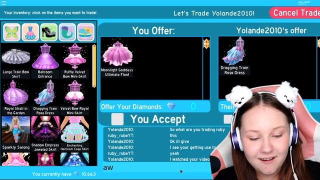 TRADING EXPENSIVE ITEMS In Roblox Royale High.. смотреть онлайн