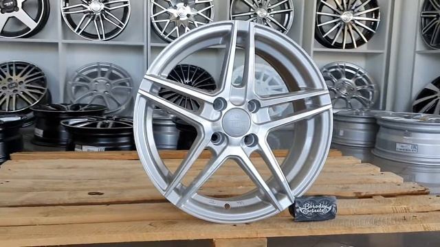 Стильные диски YourWheels E29 R15 4x100 смотреть онлайн