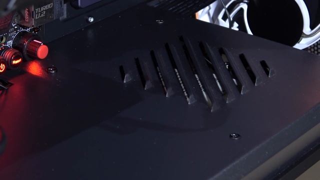 AZZA Inferno 310 + Hurricane RGB Fans = EYE-CATCHER смотреть онлайн