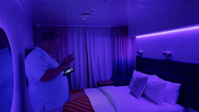 We Didn't Expect To Find This Technology on Virgin Voyage Scarlet Lady! смотреть онлайн