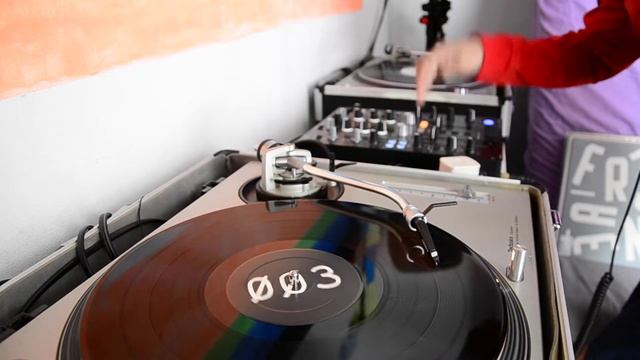Deep House / Vinyl Dj Set (018) смотреть онлайн