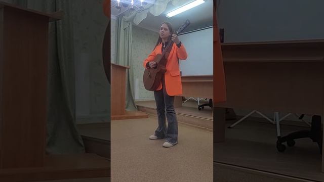 Человек на той стороне холста. 🎤 🎙 🎸  #Дарья_Холостенко