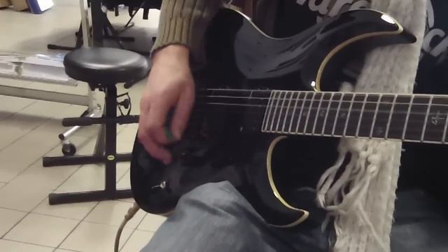Test de la guitare Washburn renegade смотреть онлайн