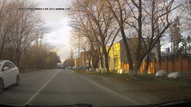 Пьяный таксист с детьми в салоне обезврежен. Мин-Воды. смотреть онлайн