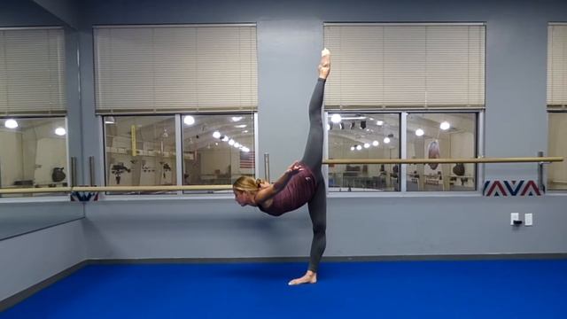 GET FLEXIBLE LEGS! 25 MIN Leg Stretch Routine | FlexAbilities смотреть онлайн