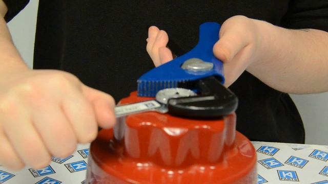 How to remove a Split Coupler from your KitchenAid Blender смотреть онлайн
