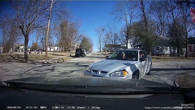 Bad and stupid drivers USA №1 | Идиоты на дорогах США №1 смотреть онлайн