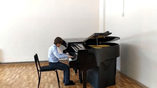 Й.Гайдн "Немецкий танец" - Сергей Викентьев смотреть онлайн