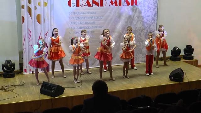ДЕТСКИЙ ПАРК Я живу в России (Муз. Вячеслава Цветкова, сл. Натальи Загуменниковой) смотреть онлайн
