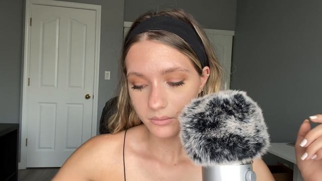 ASMR| Doing Your Makeup In Class| Close Whispering смотреть онлайн