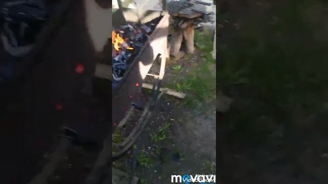 Шашлычных дел мастер! 🍖🥩🍗Бычьи 🥚и судак🐟 на мангале👍 смотреть онлайн