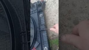 Вито 638 снимаем блок вентилятора.