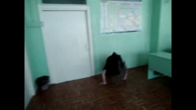 Выход в стойку с согнутых рук смотреть онлайн