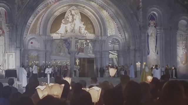 Lourdes Basilique Notre Dame du Rosaire смотреть онлайн