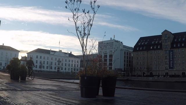 Fishing in Copenhagen in the winter смотреть онлайн