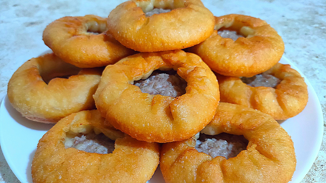 БЕЛЯШИ С МЯСОМ на Дрожжевом Тесте!☆Ольгины Рецепты. смотреть онлайн
