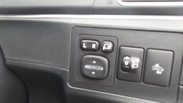 FY16RXF - Toyota Verso 1.8 V-matic Design 5dr M-drive S Estate смотреть онлайн