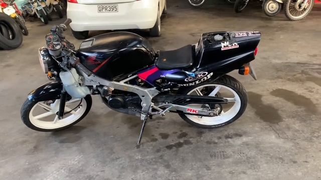 Honda NS 1 2 50cc Black смотреть онлайн