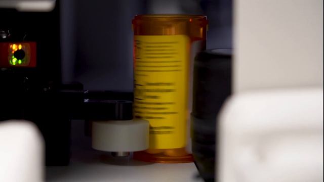 Compact Robotic System (CRS) by ScriptPro смотреть онлайн