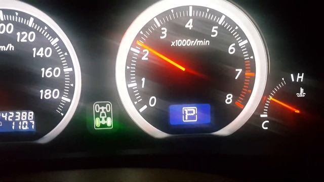 Nissan Elgrand E51 VQ25DE AC Off Rev смотреть онлайн