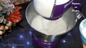 Крем из сливок и сахарной пудры за 4 минуты. Простой и пышный крем.