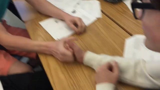 Wafflezz & Cheplet Thumb each other смотреть онлайн