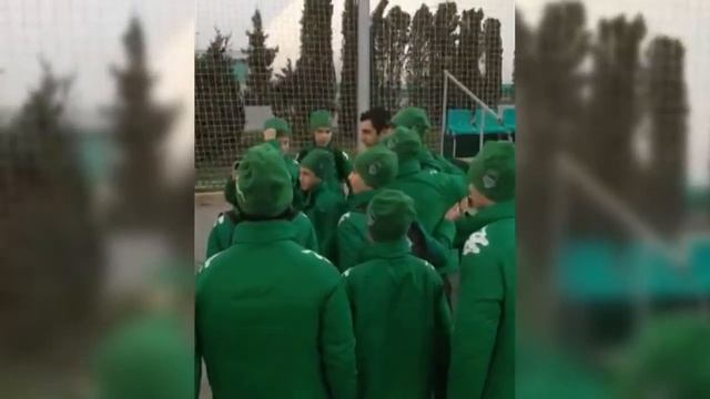 Очередь к Мхитаряну смотреть онлайн