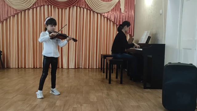 Піщейко Васіліса І.Дунаєвський,,Колискова,, Л. Шукайло ,,Коломийка,, смотреть онлайн