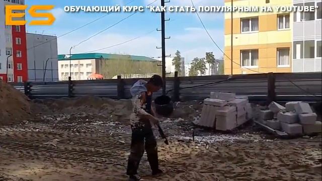 ЭКСПЕРЕМЕНТ - РАЗРУБИЛ БАЛЛОН С ПЕНОЙ ТОПОРОМ