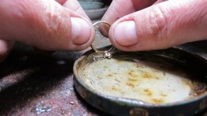 ремонт золотого кольца/пайка с изумрудами/изменение размера кольца