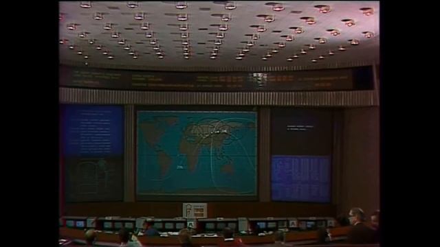Плоская Земля. ПАРАДОКС ГРАВИТАЦИИ! Ч - 2 Спутники и вращение Земли! смотреть онлайн
