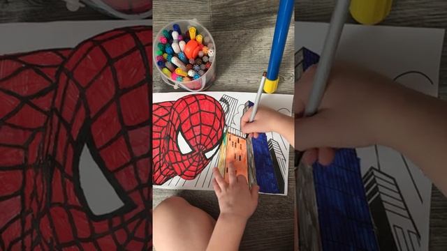 Разукрашиваем человека-паука и город смотреть онлайн