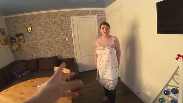 ВОЛНУЮСЬ! СШИЛА ФАРТУК В ПОДАРОК СВОИМИ РУКАМИ. смотреть онлайн